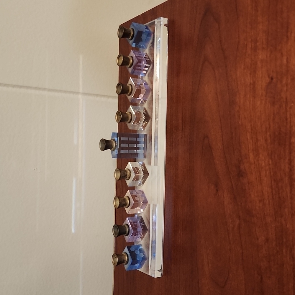 Crystal Mah Jong Menorah